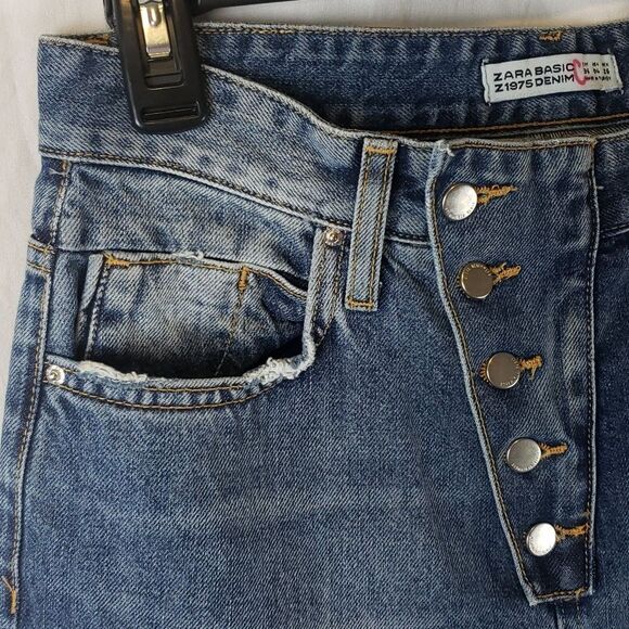 Zara Women's 4 Relaxed Blue Jeans - Picture 3 of 13